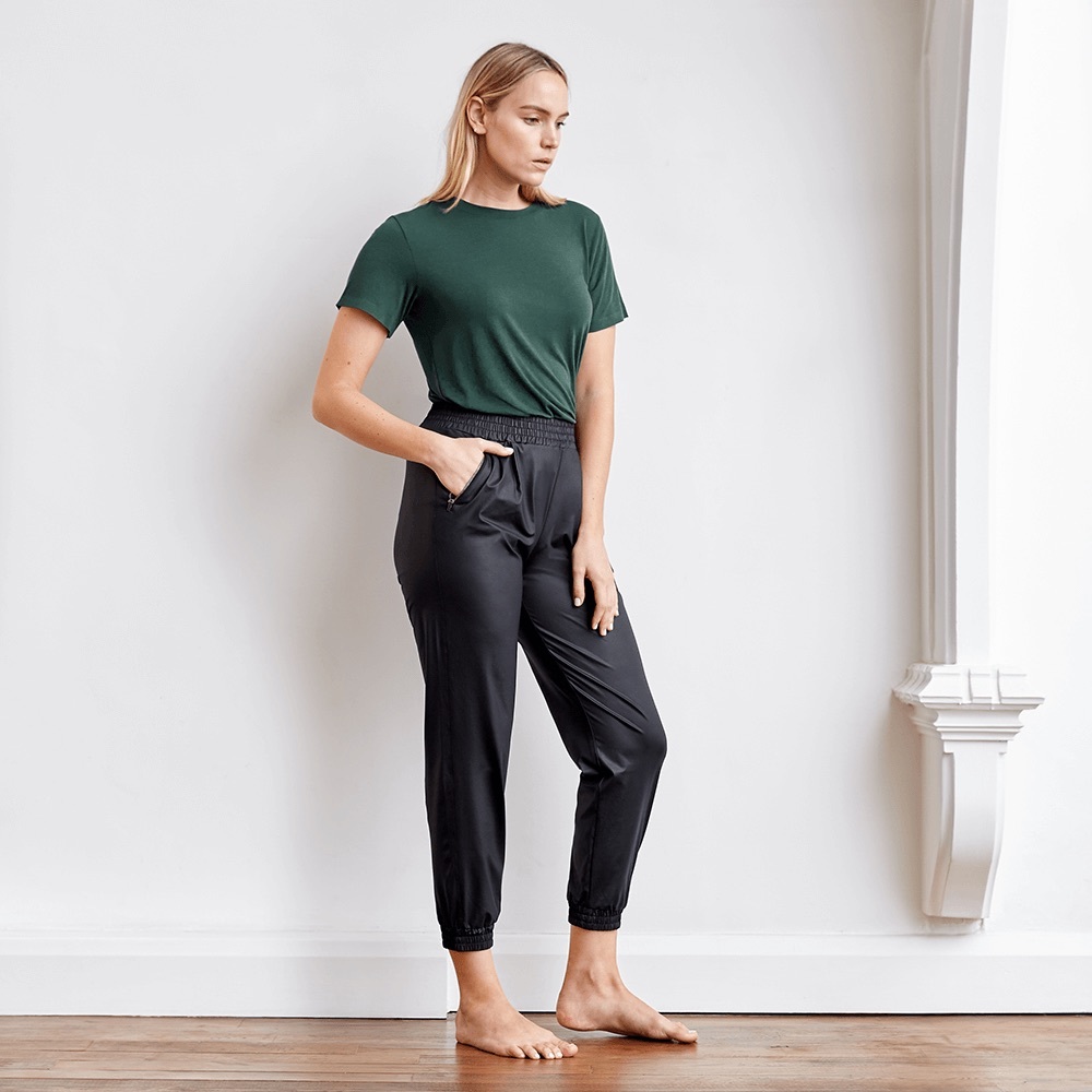 Aday “Hail Yes” trackpant in black w/ gold zips